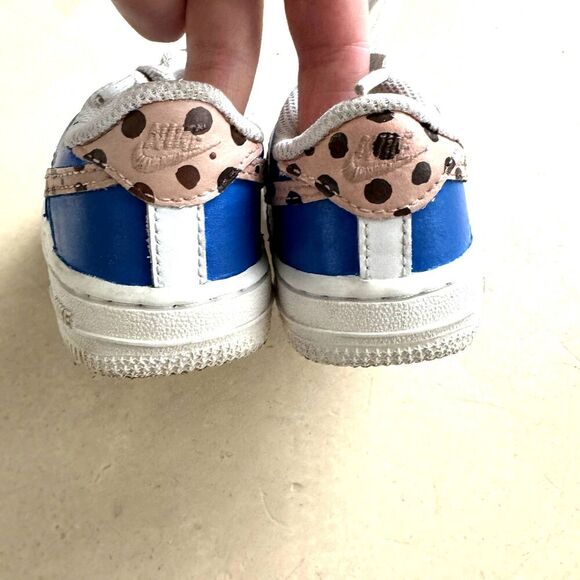 Nike Cookie Monster Shoes Custom Painted sz Toddler 7c Air Force 1 Sesame Street - Picture 6 of 10